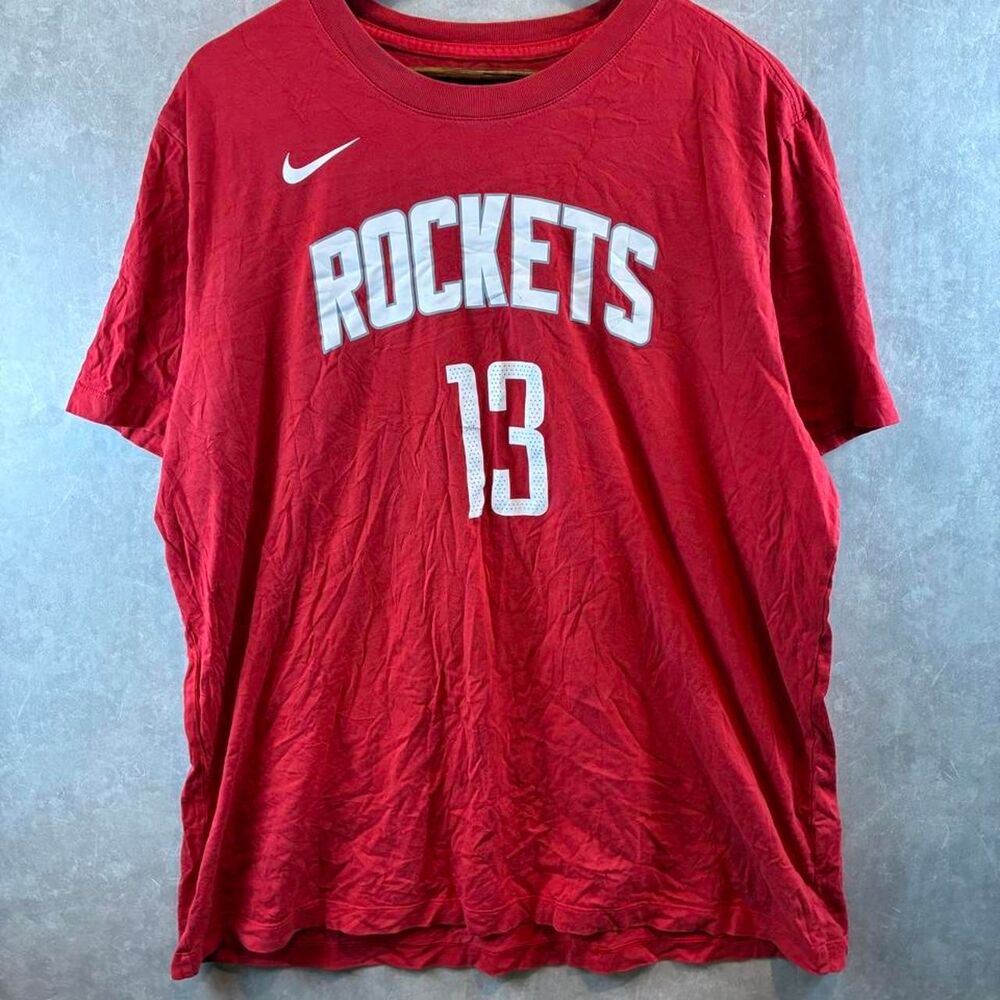 Nike Men's Red and Burgundy T-shirt